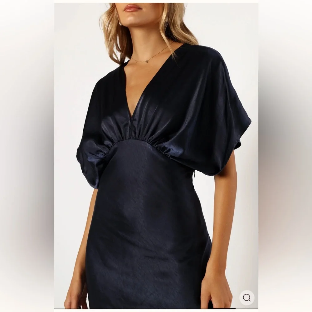 NWT Petal & Pup Ricki Maxi Dress Size Medium Navy Silky Butterfly Sleeve Wedding - Picture 2 of 12